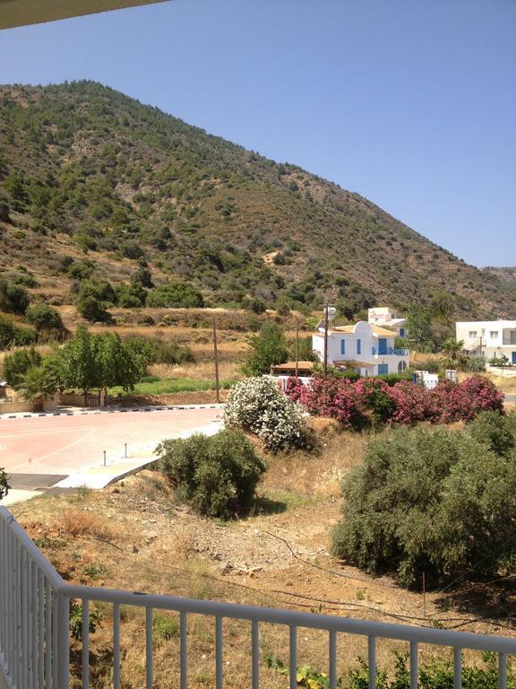 A.A Michael Apartments Пахиаммос Экстерьер фото