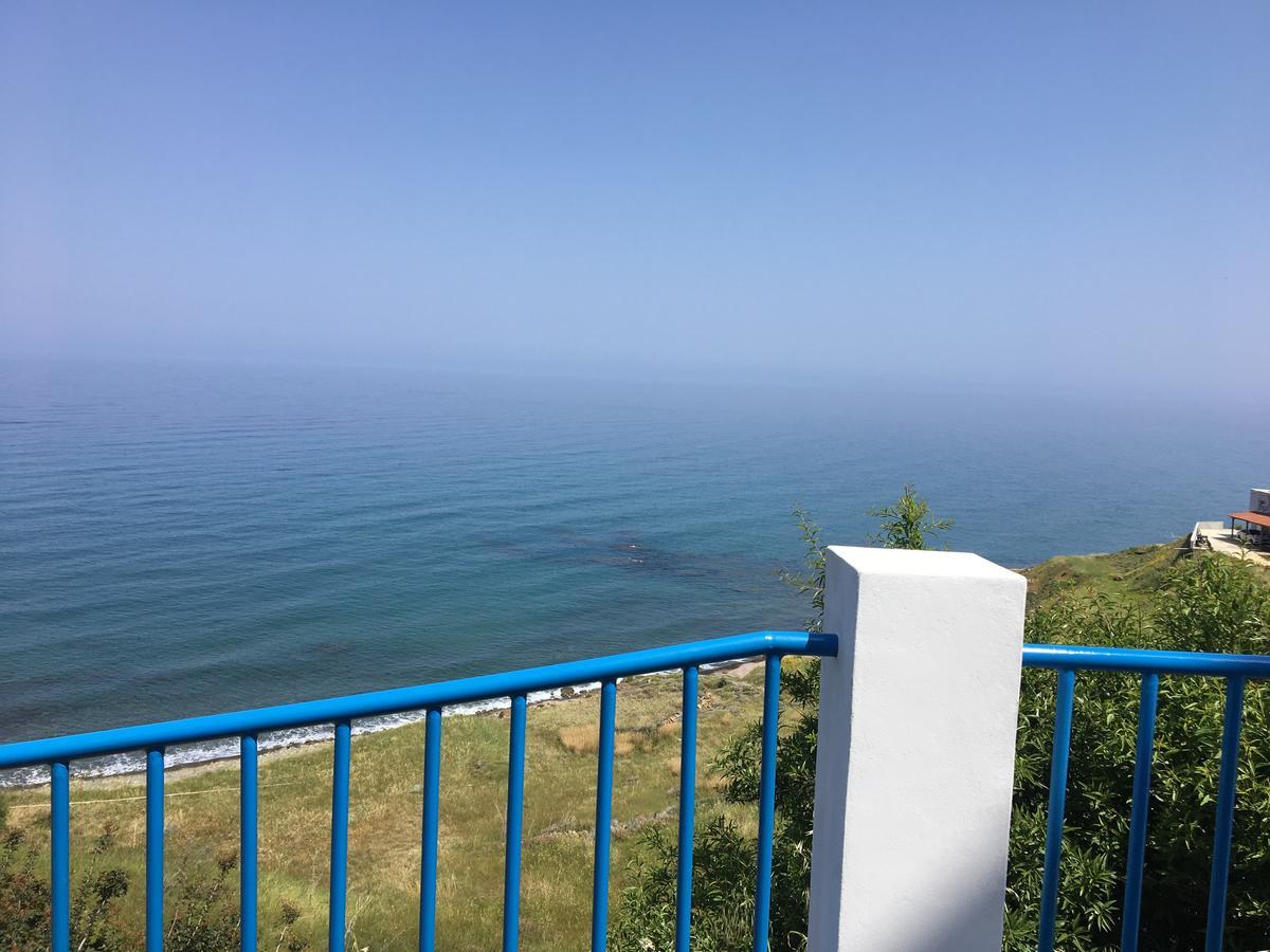 A.A Michael Apartments Пахиаммос Экстерьер фото