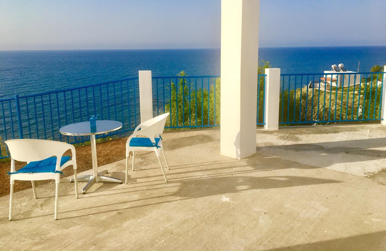 A.A Michael Apartments Пахиаммос Экстерьер фото